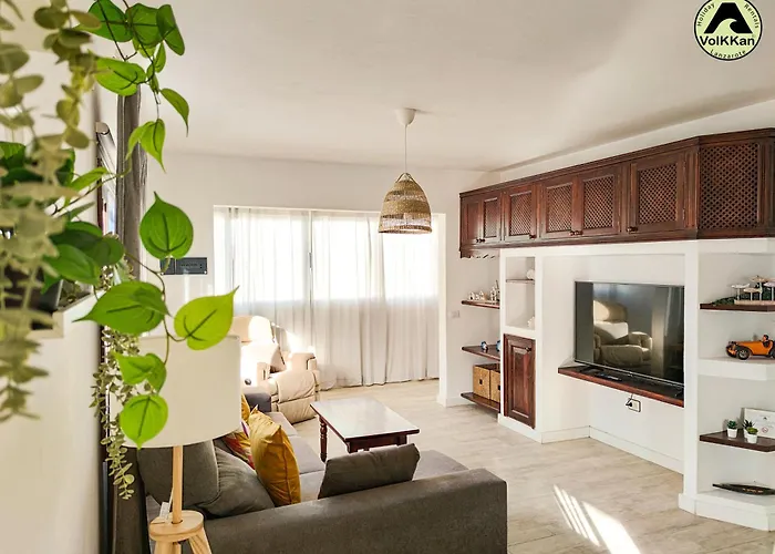 Volkkanrentals Casa La Hoya * פאמארה